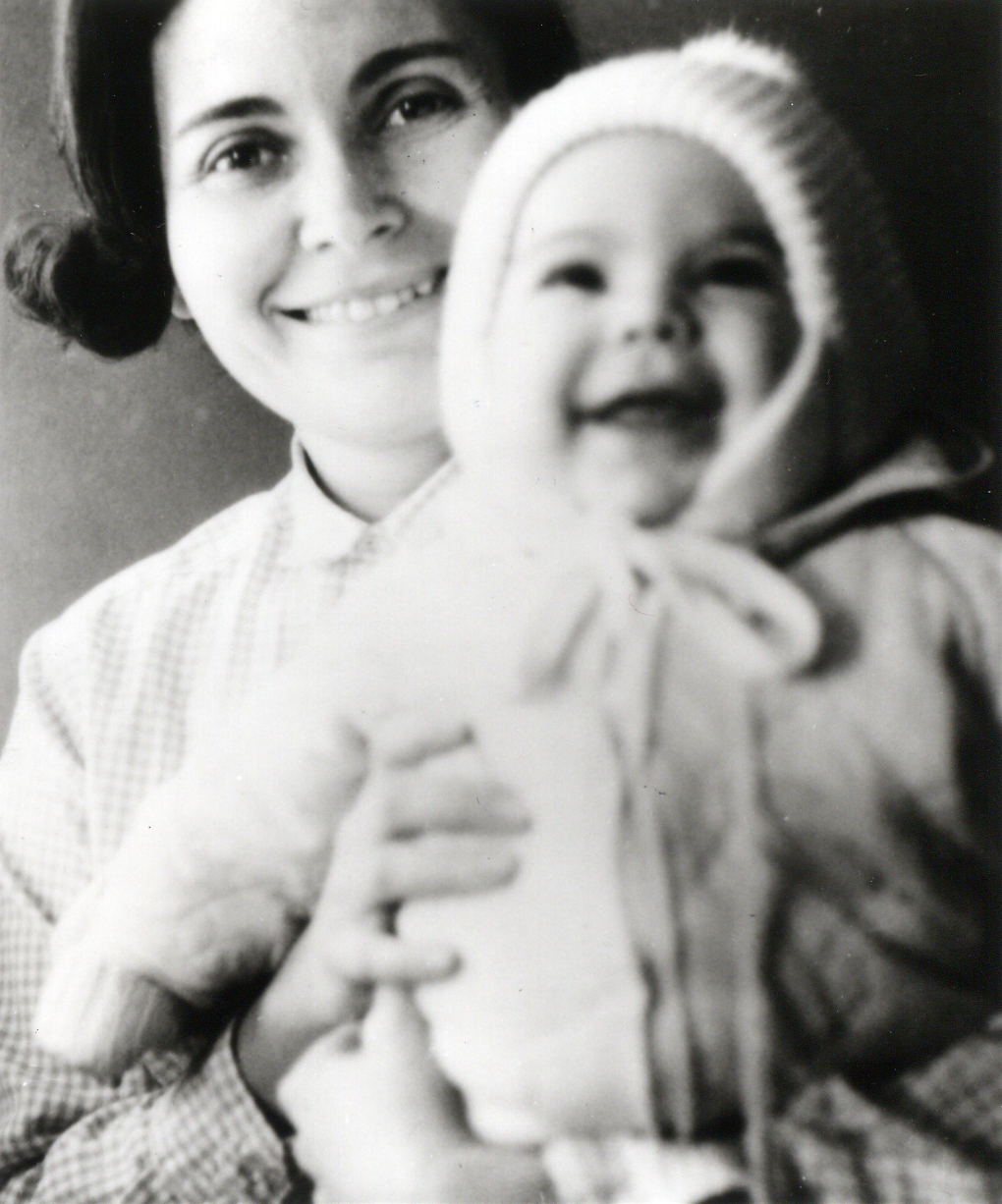 Filmmaker Judith Helfand as a baby with her mother, Florence Helfand. Credit: Ted Helfand - 01_healthy
